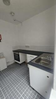 Flat 2, 18 Barton Avenue photo 5