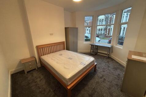 Summerfield Avenue, Heath, Cardiff photo 3