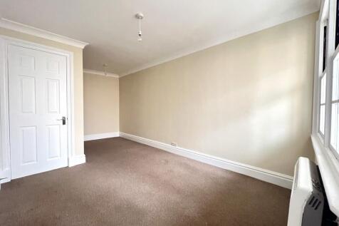 Crescent Passage, Wisbech, Cambs., PE13 1SP photo 4