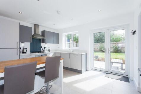 Photo 2 - Dining Kitchen