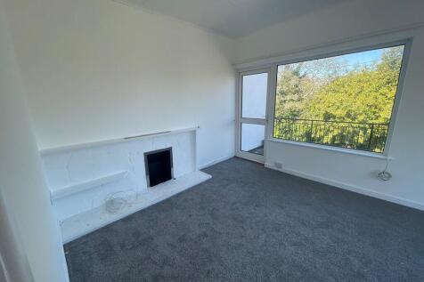 Dunstan Close, Penryn photo 4