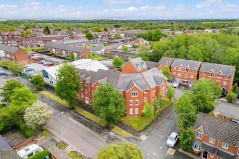 55 MEDWAY COURT-26.jpg