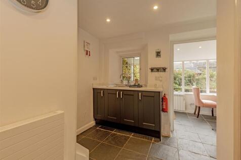 Kitchen-2.jpg