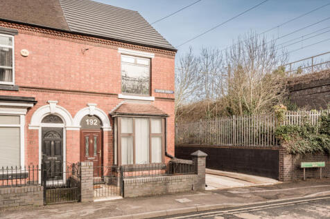 Three bedroom end terraced house