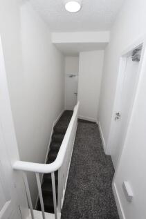 76 Wellesley #30.JPG