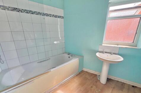 Bathroom.jpg