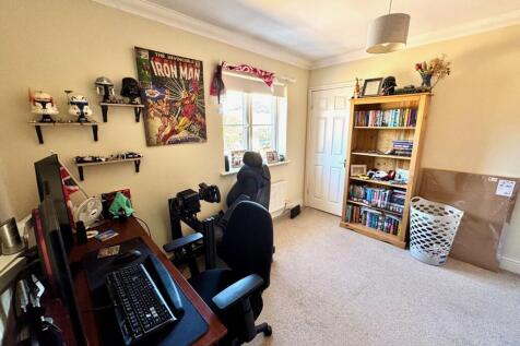 Otter Close, Stowmarket, Suffolk, IP14 photo 5