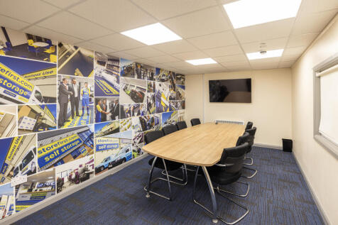 Office to rent Image 4