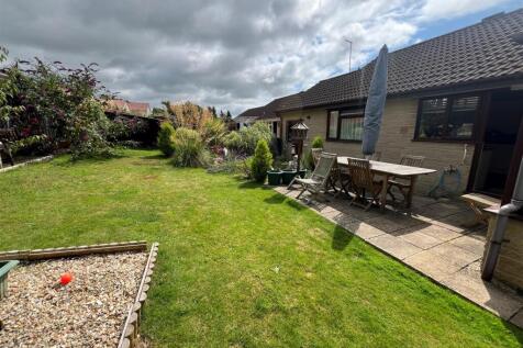 Rear pic house 2.jpg