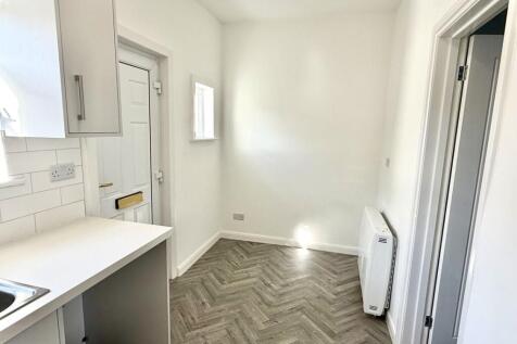 Palm Street, Langley Park photo 3