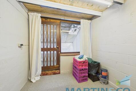 CAM01870G0-PR0157...