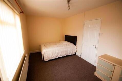 11 Lee Road, CV31 3JG photo 3