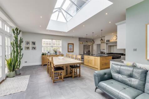 Norton Way South 334-44.jpg