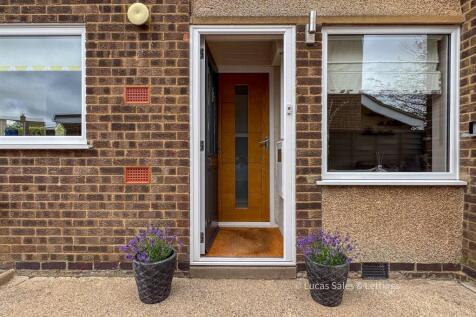 5 St James Cl Kettering-28.jpg