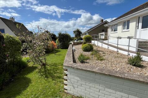 Front Garden.jpg
