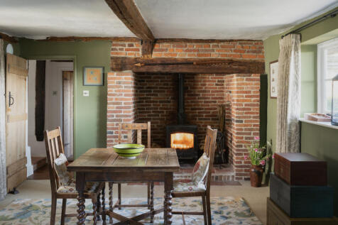 313850 - Bull Hill Cottage, Hawstead-16.jpg