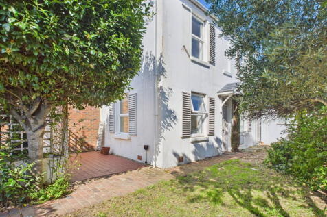 Lancing, BN15 - property photo