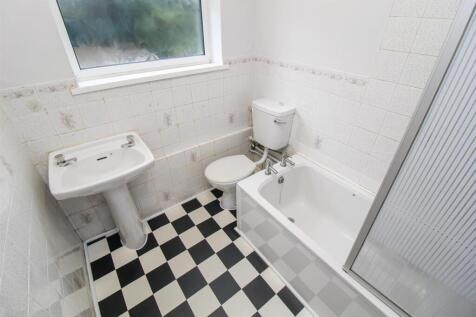 BATHROOM/W.C.