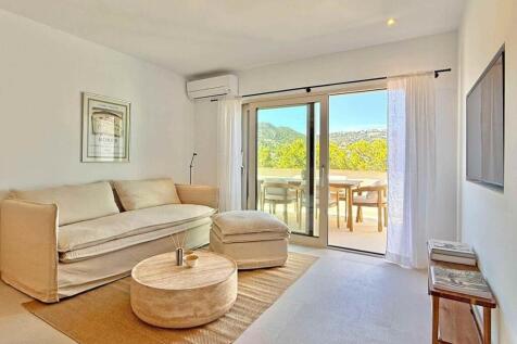 07-port andratx-Kernsaniertes Appartement mit Hafenblickterrasse-kaufen-wohnzimmer