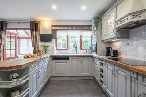 fairwayscourt3