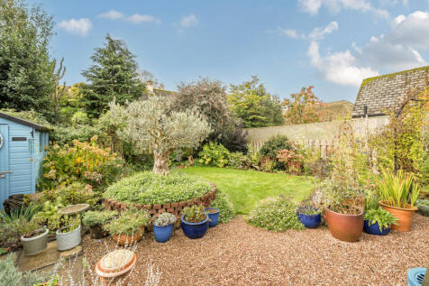 1371030-2-68f7735...