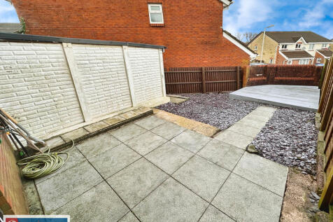 7b304342--4E70-A6...