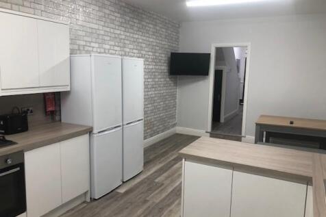 1 Heathcote kitchen.jpg