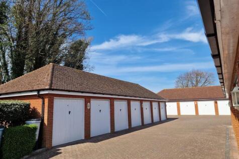 Garage.jpg