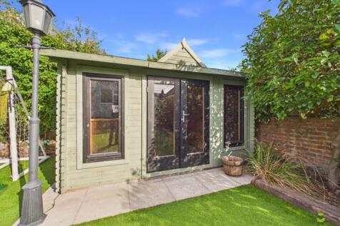 Presented by Kevin at EweMove Abbey Wood and Belve