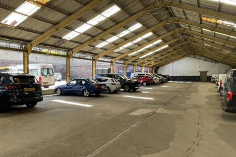 Commercial Property to rent Image 5