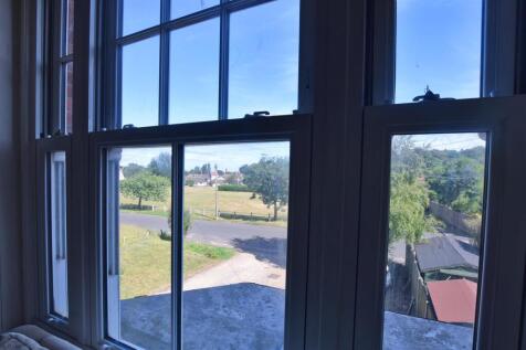 View Front Glaven Court.jpg