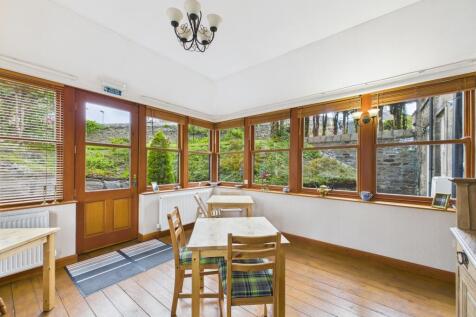 CAM03481G0-PR0105-STILL023