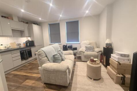 lounge 1.jpeg