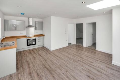 No 13 Kitchen/Lounge