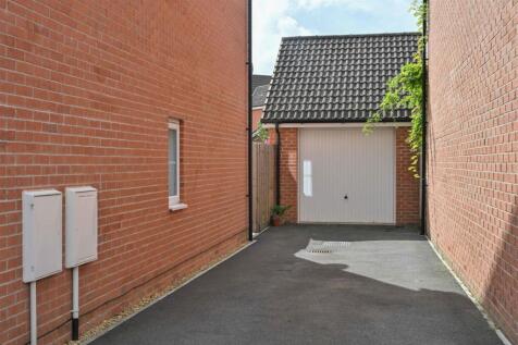 Driveway and Garage.JPG