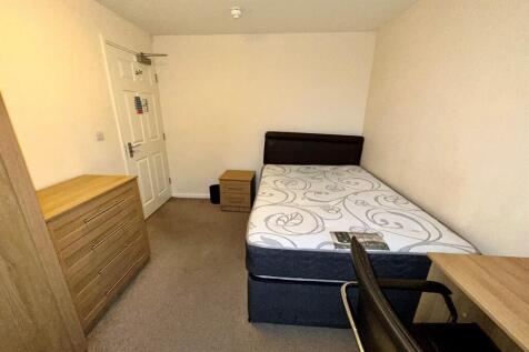 Room 2 15 Barbel Drive, Wolverhampton photo 3