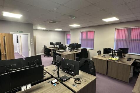 Office to rent Image 7