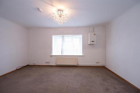 Flat 7 Spencer Close 24 4.jpg