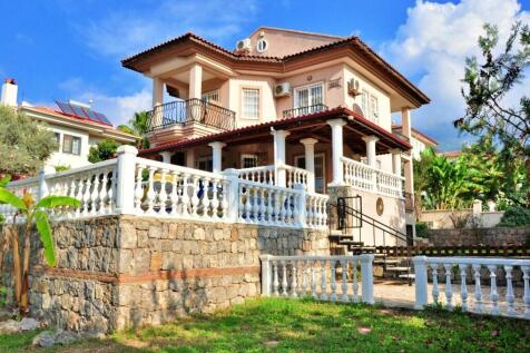 6 Bedroom Villa