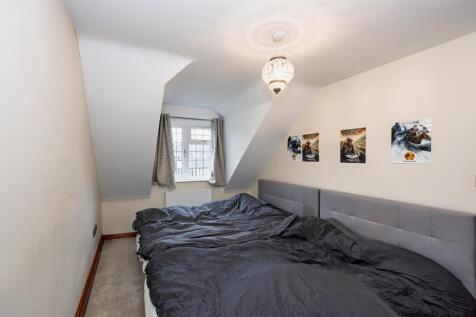 Bedroom 2 SAPL6216-Enhanced-NR.jpg