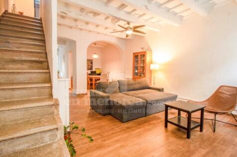 House with patio in Mahon