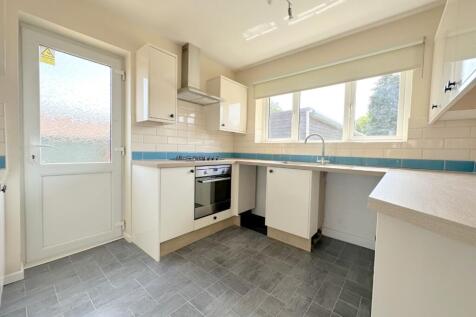 Wadhurst Avenue, Luton, LU3 photo 3