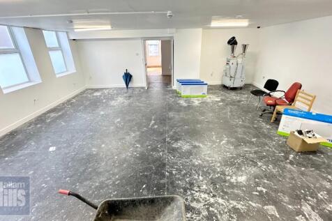 Commercial Property to rent Image 6