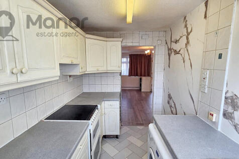 WhatsApp Image 2025-11-13 at 13.29.49 (1)