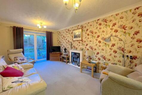 Living Room (1)