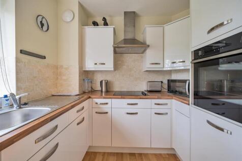Holyshute Lodge, Honiton, Devon photo 3