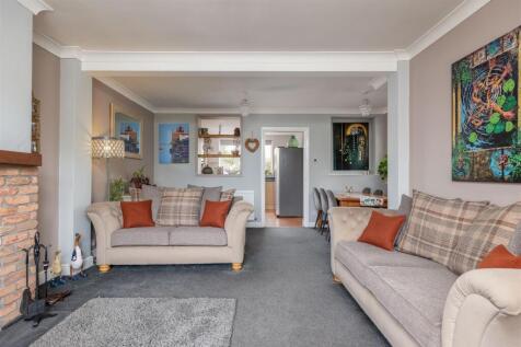 Whitfield Avenue 64 Sitting Dining Room-4.jpg