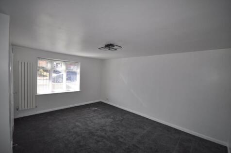 Gayfield Avenue, Brierley Hill photo 5
