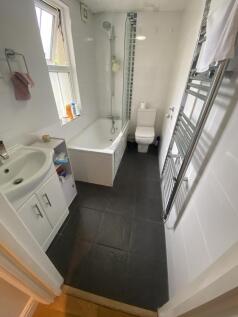 Converted Studio close to amenities.