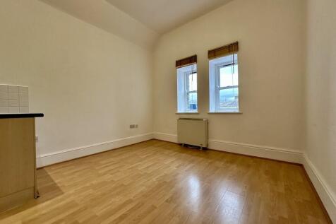 Victoria Street, Glossop photo 3